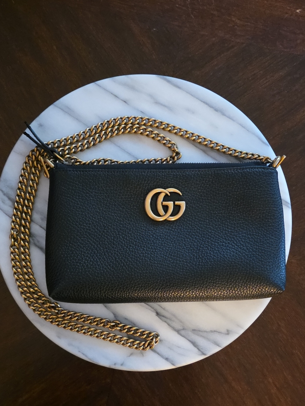 Gucci Brand New Black Pebbled Leather Crossbody with Gold GG 💛